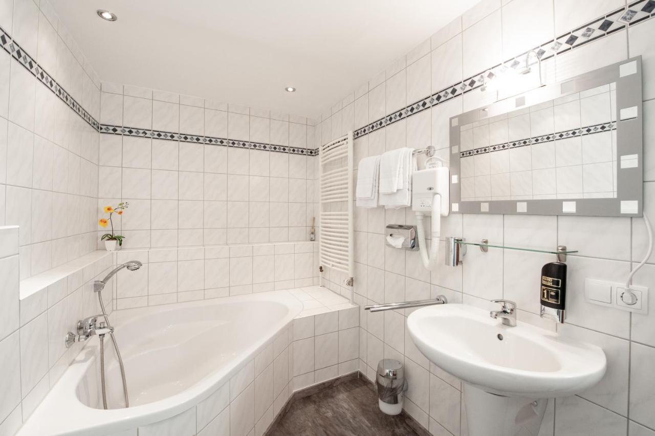 Hotel Bluechertal Bacharach Luaran gambar